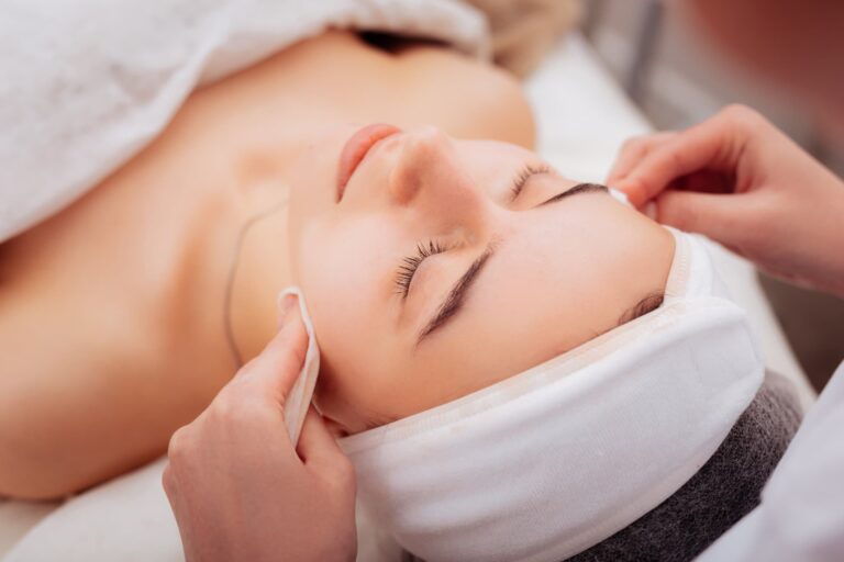 diamond glow facial vs HydraFacial